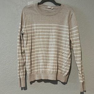 Gap light sweater